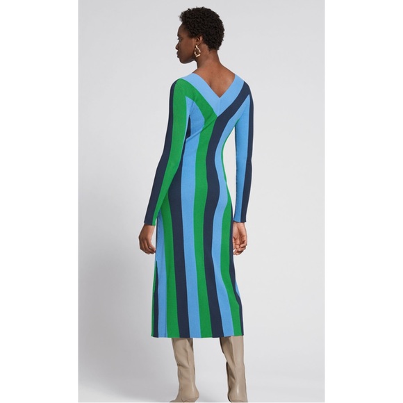 & OTHER STORIES ~ Fitted V-Neck Knitted
Dress (NWT) - Picture 3 of 7